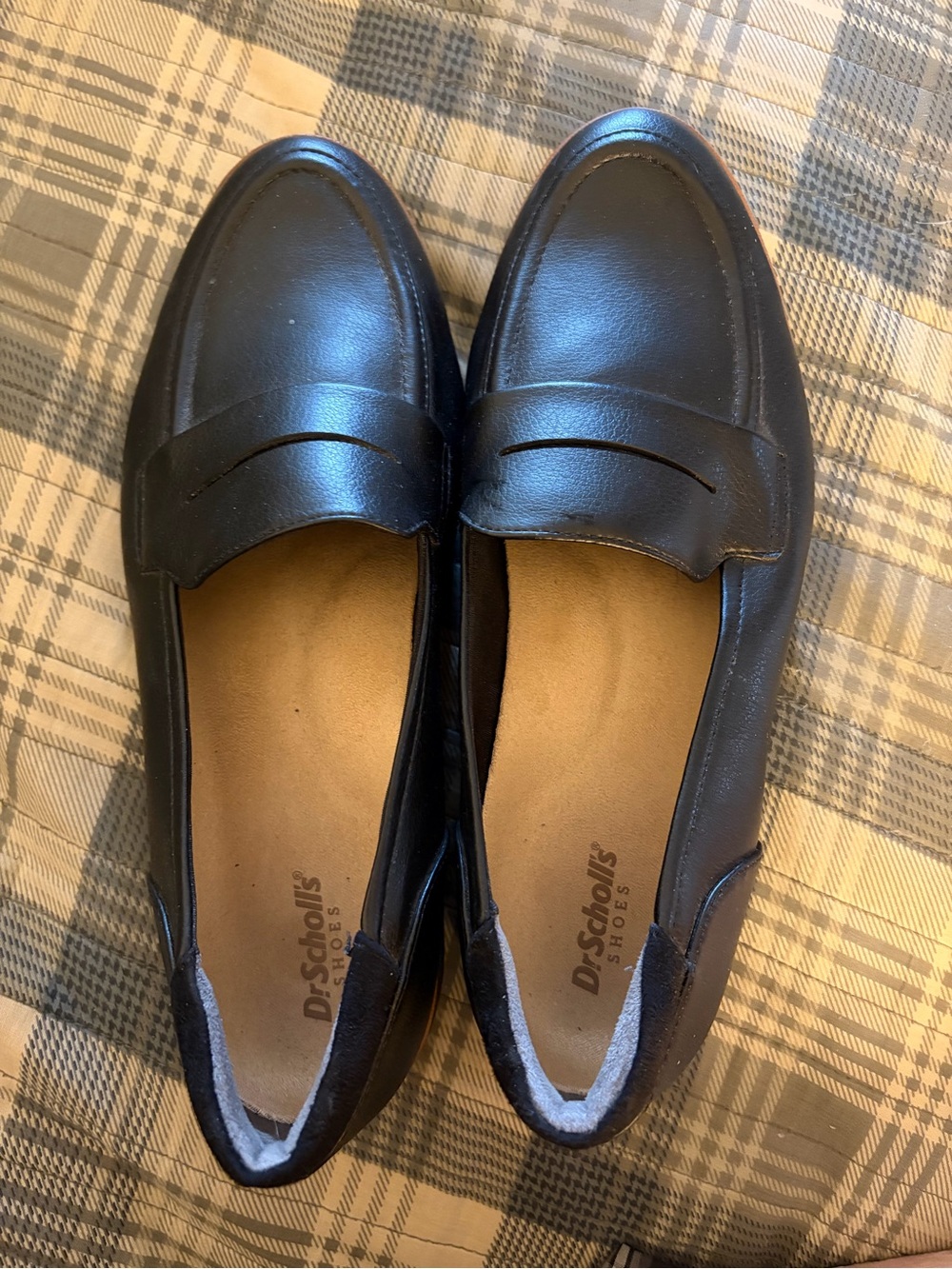 Dr. Scholl's Women’s Nice Day Black Leather Slip-On Penny Loafers. 9.5